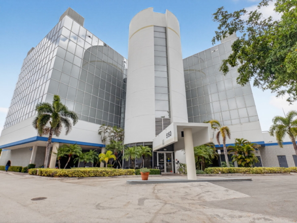 5150 linton blvd 405